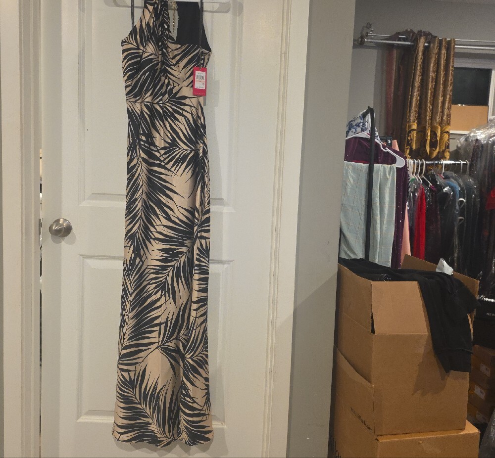 Vince Camuto Beige and Black Palm-Print Halter Maxi Dress - Picture 6 of 16